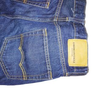 American Eagle Original Straight 26x29.  Jean bin